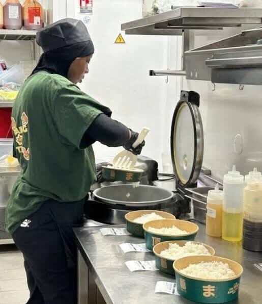 Équipier en cuisine Krousty Sabaïdi